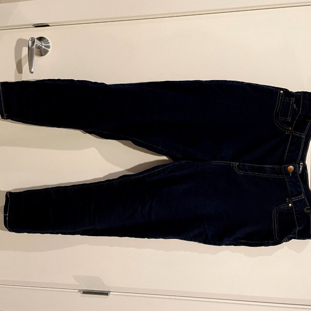 Dark Wash Stretch Skinny Jeans D. Jeans 20W